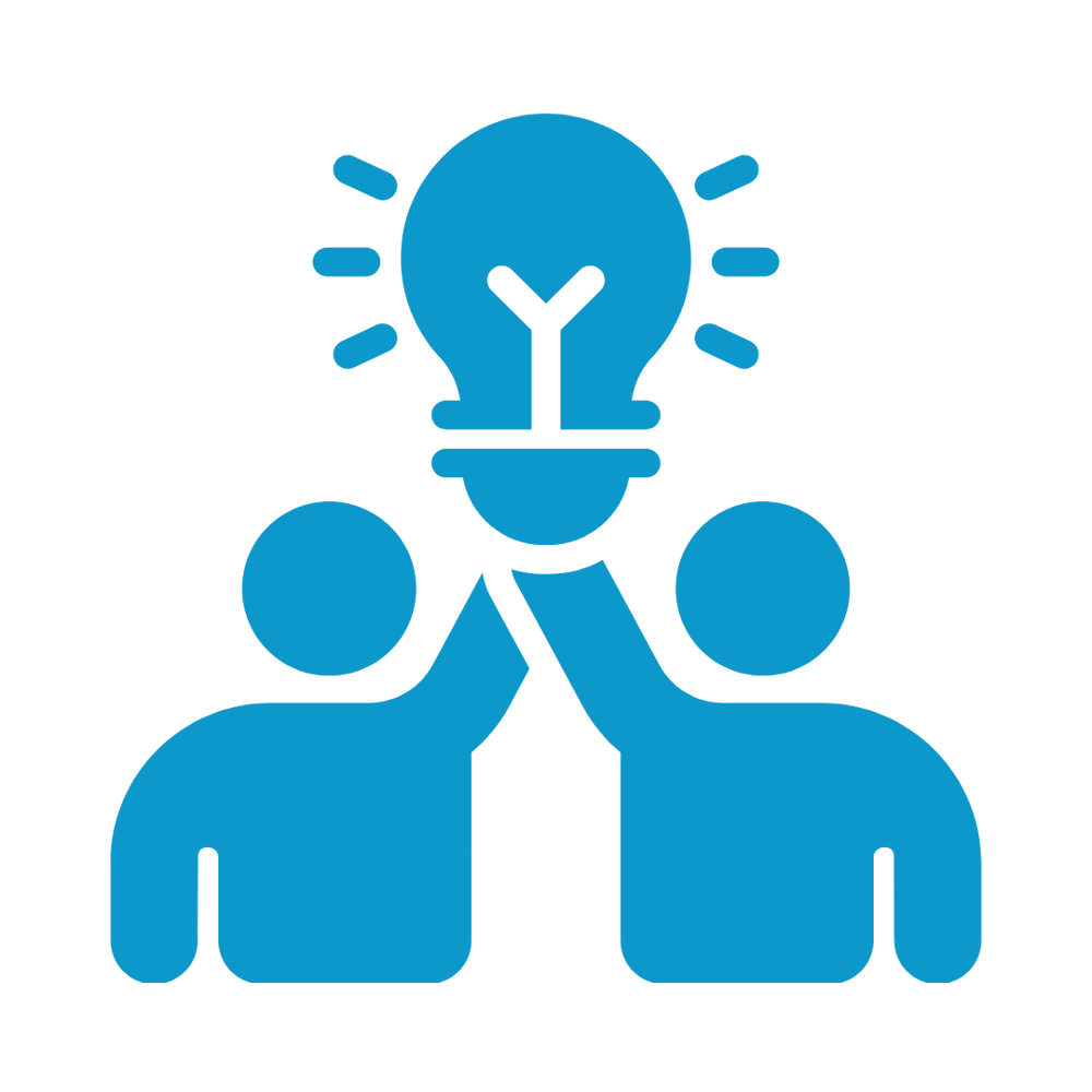 Person mit Glühbirne als Symbol für Ideen, Klarheit und strategische Lösungen im Onlineshop.